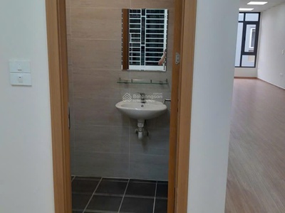 Chính chủ cho thuê nhà mới xây - ngõ ô tô tránh - đốc ngữ, ba đình 1