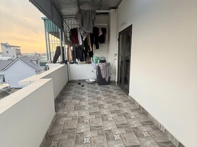 Thạch bàn, đồng dinh  dt 31m2 x 5 tầng - mt 6m  20m ra mặt phố oto thông  chỉ hơn 6 tỷ 4