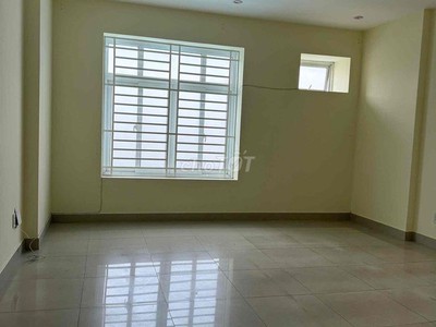 Mặt tiền Chương Dương,P.Linh Chiểu,TP Thủ Đức,3 tầng,5PN 3WC,DTSD  260m2,giá 27tr/tháng 2