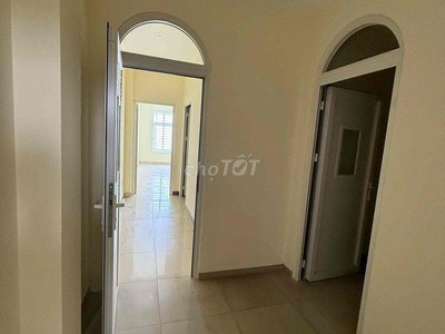 Mặt tiền Chương Dương,P.Linh Chiểu,TP Thủ Đức,3 tầng,5PN 3WC,DTSD  260m2,giá 27tr/tháng 3