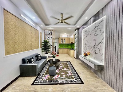 Bán Nhà Ngõ 206 Cổ Linh, Long Biên 33m2, 5T giá 7,5 tỷ 0