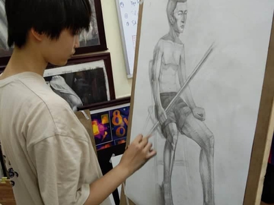 Lớp vẽ mỹ thuật ở Hà Nội 1