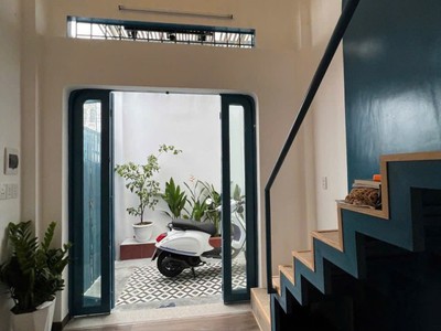 Cạnh ubnd p.tân sơn nhì - chỉ 1 căn ra mặt tiền - 30m2 3x10m 2 tầng, sổ hồng riêng - chỉ 3.5 tỷ 2