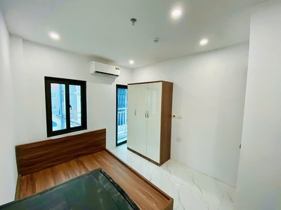 Chính chủ bán cmnn mới cứng - 7 tầng - thang máy xịn - ngõ thông - ô tô vào nhà - 18 phòng 3