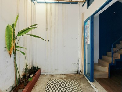 Cạnh ubnd p.tân sơn nhì - chỉ 1 căn ra mặt tiền - 30m2 3x10m 2 tầng, sổ hồng riêng - chỉ 3.5 tỷ 3