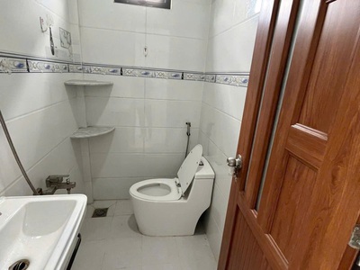 Nhà mới 2 lầu/sân thượng bùi huy bích p12 q8 4