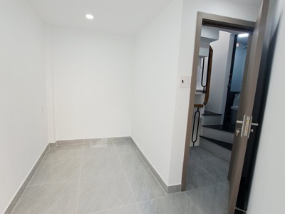 Hàng hiếm tân bình - hẻm ba gác thông - 24m2, 3 tầng mới 100 - shr - chỉ nhỉnh 2 tỷ 2