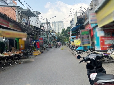 Nhà 3 tầng mặt tiền tạ quang bửu p. chánh hưng. giá: 9.6 tỷ 4