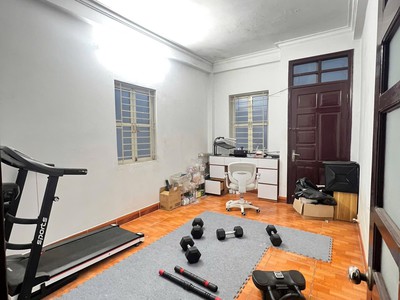 Cần bán gấp, nhà phố thanh liệt-lô góc- 40m 5 tầng 4mmt- ngõ thông- kinh doanh. giá 9 tỷ 1