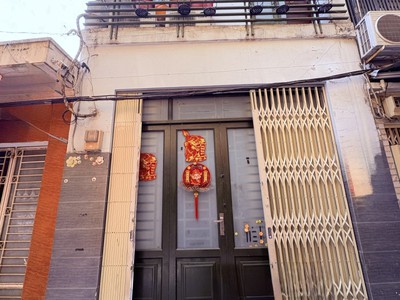 Ngay trung tâm phú nhuận - kế bên quận 1 - nhà đẹp giá rẻ - hẻm tĩnh tâm mới làm sạch sẽ - 4.5 tỷ 0