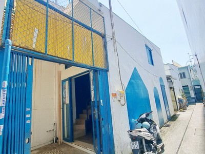 Cạnh ubnd p.tân sơn nhì - chỉ 1 căn ra mặt tiền - 30m2 3x10m 2 tầng, sổ hồng riêng - chỉ 3.5 tỷ 4