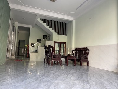  nhà 3 tầng lô góc    đô đốc lộc, hòa xuân    chỉ 9,4 tỷ  0