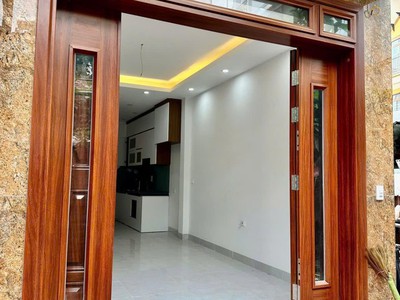 Siêu phẩm nhà mới 5 tầng liên mạc, bắc từ liêm, dt 30m2, mt 3,2m, ô tô đỗ cửa 0