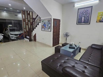 Siêu hiếm, bán nhà xuân la, ô tô vào nhà, mặt tiền đẹp, chỉ 25 tỷ 1