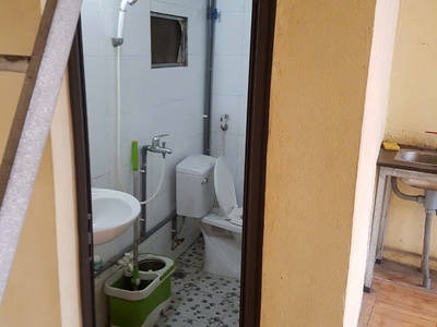 Cho thuê nhà mặt đường quốc lộ 5   ngã tư như quỳnh 2