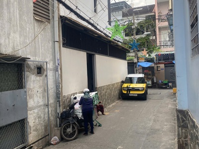 Chính chủ bán nhà ở khu phố ẩm thực phan xích long bình thạnh. 6,95 tỷ. lh:0934503161. 4