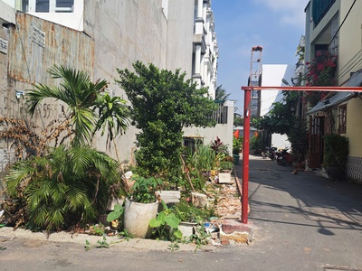 Bán đất góc 2 mặt tiền   đường 10m quốc lộ 13   ngay khu hồng long   giá 7 tỷ tl 2