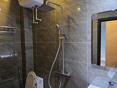 Cho thuê nhà ngõ 13 lĩnh nam   sau time city, ô tô đỗ cửa 3