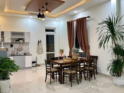 Cho thuê nhà nguyên căn mặt tiền phạm hồng thái p10 đà lạt giá 12tr 0