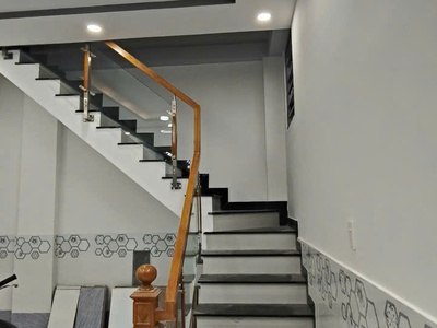 Nhà mới đón tết tktq ngay nhà thờ bình thuận hẻm 4m sát mặt tiền 44m2,2 tầng nhỉnh 5 tỷ 2
