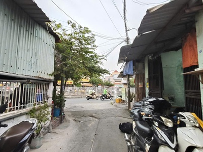 Nhà mới đón tết tktq ngay nhà thờ bình thuận hẻm 4m sát mặt tiền 44m2,2 tầng nhỉnh 5 tỷ 1