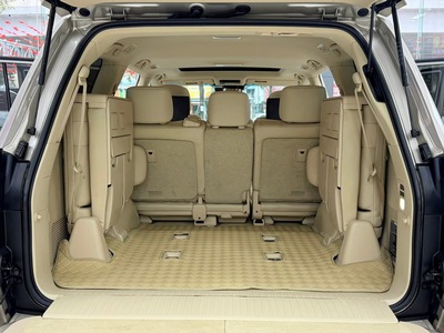 Bán Lexus LX570 Nhập Mỹ, lăn bánh 5 vạn. Xe siêu mới. 9