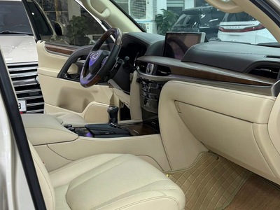 Bán Lexus LX570 Nhập Mỹ, lăn bánh 5 vạn. Xe siêu mới. 10