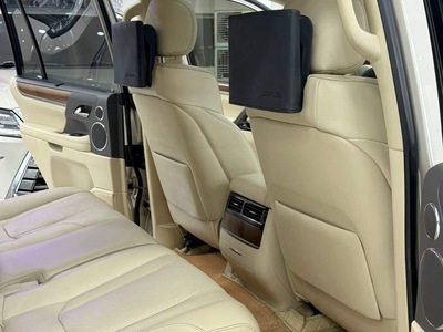 Bán Lexus LX570 Nhập Mỹ, lăn bánh 5 vạn. Xe siêu mới. 11