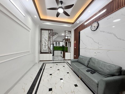 Bán gấp nhà Hòa Bình- Minh Khai 32m2-5 tầng-ngõ Thông-Mới Ở Ngay-Nhỉnh 6 tỷ 2