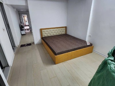 Bách khoa bán nhà tập thể tầng 2 long lanh 70M hai bà trưng 1