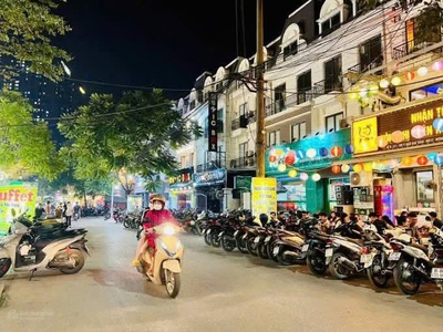 Liền kề ngõ 67 Phùng Khoang, 68m2, 5 tầng, vỉa hè đá bóng, ô tô dừng đỗ, kinh doanh các loại, 22 tỷ 0