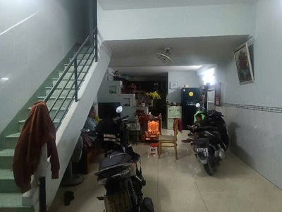 O1912 sát chợ lạc quang q12, shr, vuông, hxh, 8x11m, 6.x tỷ 2