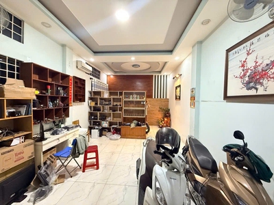 K1916 ✨✨ sát ngã tư an sương, shr, lô góc, 3 tầng, 4.3x19m, 8.x tỷ 0