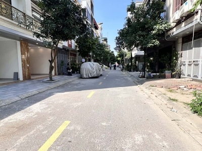 Nhà đẹp khu tđc thạch bàn, 90m x 6 tầng, thang máy, kinh doanh, vỉa hè, ôtô tránh 0