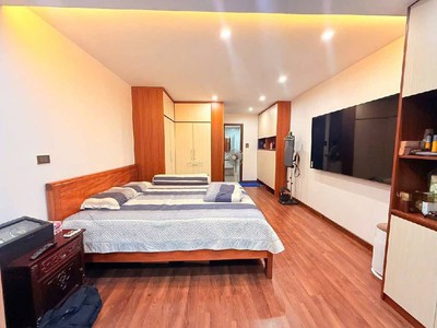 Hiếm, bán nhà võng thị, 45m 5 tầng, ở ngay, chỉ 13 tỷ 2