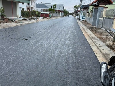 107m  đất nhánh 2 xóm 3 kính trực   đường nhựa mới   giá 1,9x tỷ  quỹ đất đẹp khu dân cư  zalo 0567 3