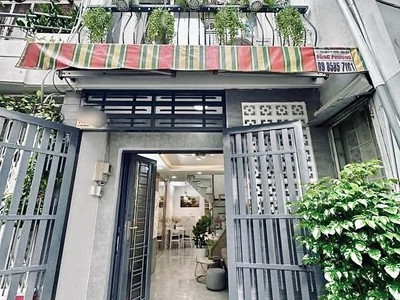 Nhà mới đẹp sát mt - hxh đỗ cửa 1 trục - ngay emart gò vấp - thông số 3 x 10.1 vuông a4 - tặng hết 0