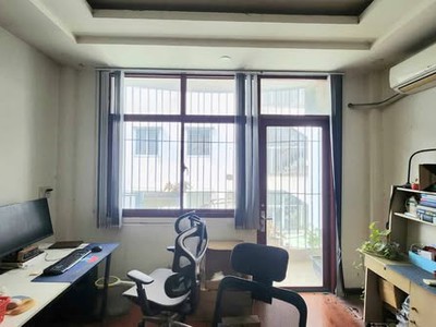 Nhà hxh đường 3 tháng 2 phường 14 quận 10 cũ. 2