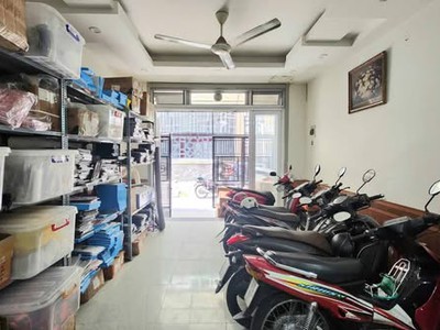 Nhà hxh đường 3 tháng 2 phường 14 quận 10 cũ. 0