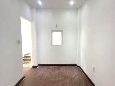 Nhà có pn trệt cho ba mẹ ô tô đỗ cửa linh chiểu 94m giá tốt 7 tỷ - sân vườn 3