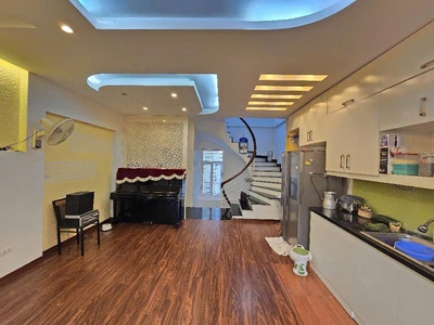 chốt nhanh kẻo lỡ nhà mễ trì mới tinh, ô tô đỗ cửa lh 0972.07.8667 3