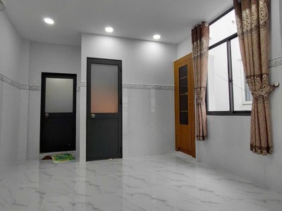 Bán nhà đẹp 1 trệt 2 lầu hẻm 6m lạc long quân, p.10, tân bình tặng nội thất - giá chỉ 3.9 tỷ 2