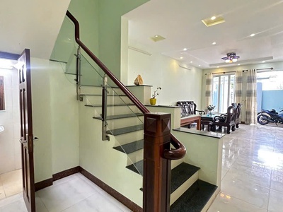 Bán nhà khu đô thị phước long   phường nam nha trang 1