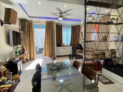 Bán nhà gia quất long biên,20m oto tránh,ngõ nông, nhà đẹp, 50m nhỉnh 9 tỷ tl 0