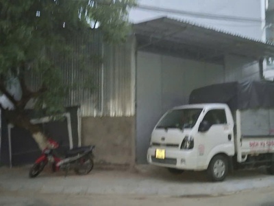  lô góc , thoáng đẹp  vị trí toàn khách tây song song dương đình nghệ  0