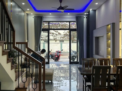 Cẩm lệ : nhà 2 tầng đẹp long lanh, full nội thất - mặt tiền đường 8m nguyễn nhàn,  dt: 100m2  4m5 x 3