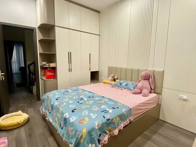 Phân lô hoàng văn thái - ô tô đỗ cửa ô - dt  41m2 4 tầng mặt tiền 3.2m giá 15.5 tỷ 0