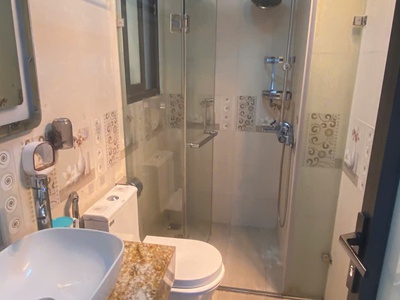 Cho thuê căn hộ dịch vụ full đồ tại Ngõ 193 Trích Sài. Ban công View hồ cực thoáng. Chỉ 7.5tr 5