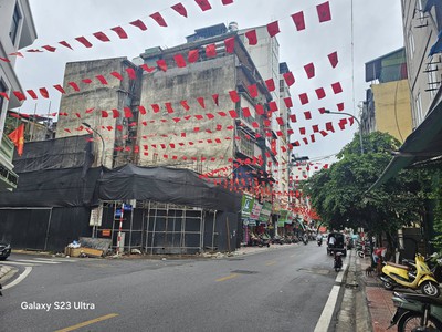 88 Tỷ Mặt phố Khu Hàng Than 155M2 1 Sổ 1 Chủ Có Nóc Thổ Cư Nở Hậu 0