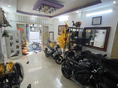 CHẠM 10 TỶ - CÓ NHÀ NGAY KHU ẨM THỰC LỮ GIA - NTĐ PHÚ THỌ - 80m2, 3 tầng, hẻm nhựa ô tô đỗ cửa. 0